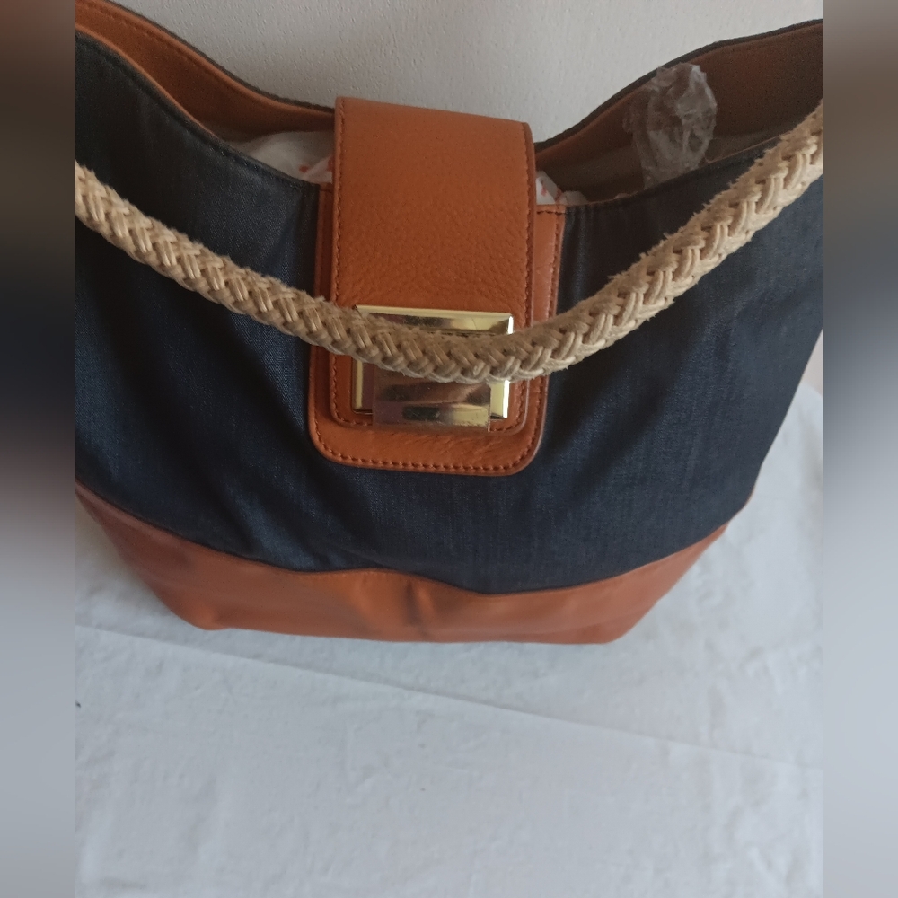 Talbot Bag - Picture 2 of 10
